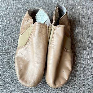 Used Size 6 Revolution Jazz shoe